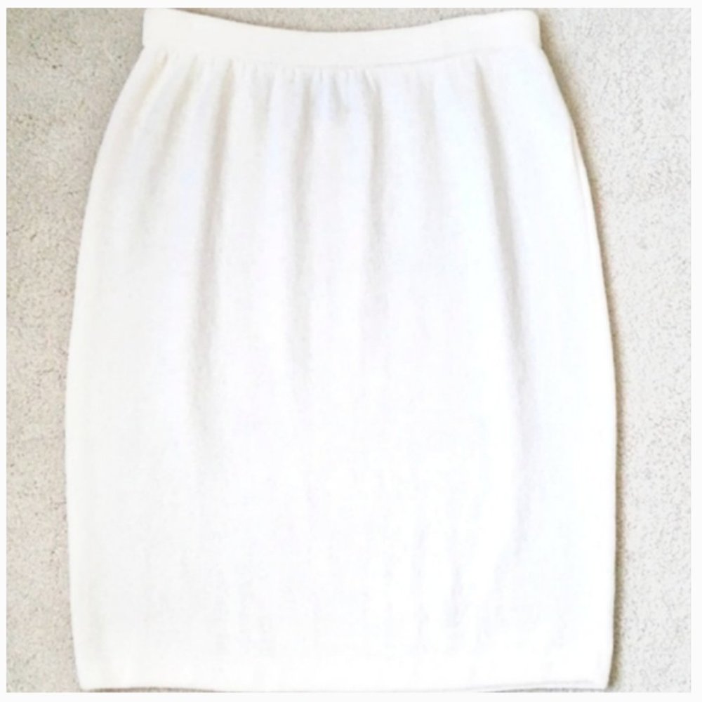 ST. JOHN Santana Knit Pencil Skirt